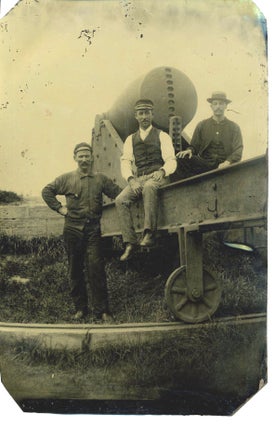 Item #12639 Tintype of a Civil War Rodman Cannon. Civil War Rodman Cannon