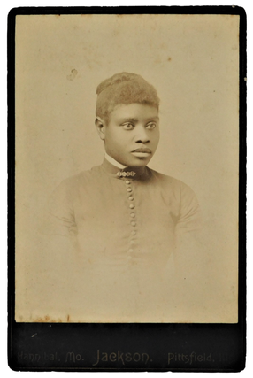 African-American Woman 19th Century Cabinet Card Photograph. Photography African-American.