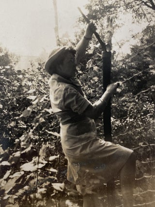 Women&rsquo;s Army Corps WWII Ambulance Drivers and Training Photo Archive, 1940s