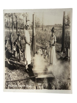 Black Women&rsquo;s Labor Across Farm Work, Nursing, Clerical Offices, and Strike Picketing, 1920-1960