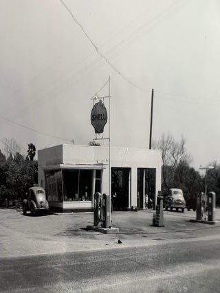 Mid-Century Corporate Consumerism and the Rise of the Sun Belt, 57 Photographs of Clearwater, Florida, 1951 to 1956
