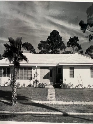 Florida&rsquo;s Mid-Century Modern Ranch Houses and the Architecture of the Postwar Sunbelt: 104 Photographs and Negatives from Pinellas County, circa 1951